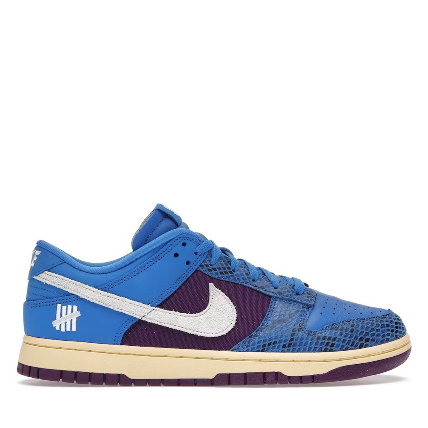 Nike Dunk Low Undefeated 5 On It Dunk vs. AF1