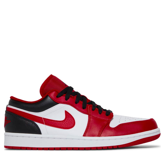 Jordan 1 Low Bulls