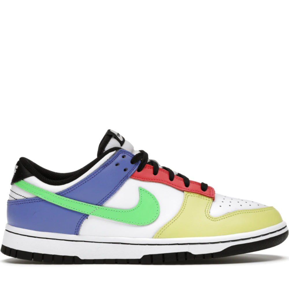 Nike Dunk Low Green Strike (W)