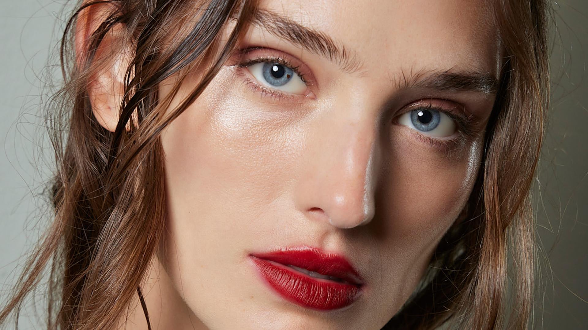 The Serum That Gives You Glass Skin: Say Goodbye to Wrinkles