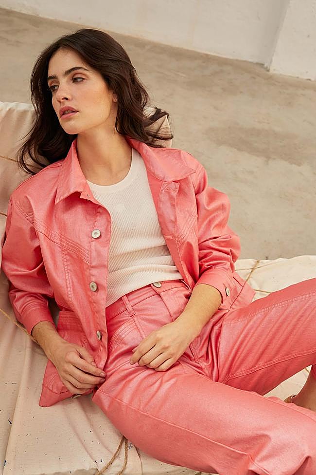 Chaqueta en rosa de Bimani.
