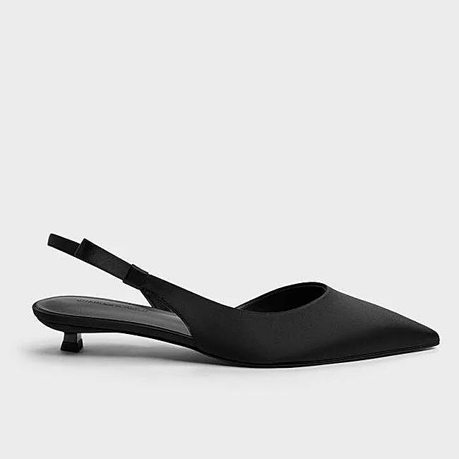 Zapatos de tacón chupete con tira posterior al tobillo y lazos Brantley - Negro texturizado (69€)