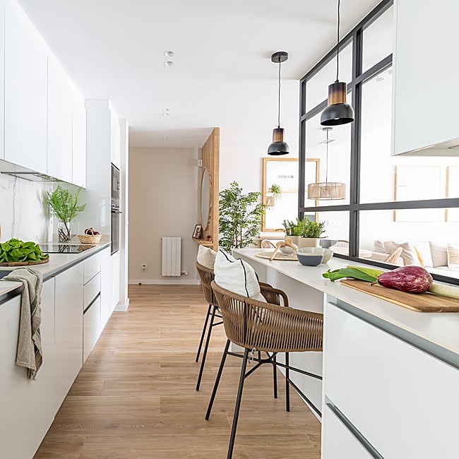 Esta solución facilita la comunicación de la cocina con la casa.