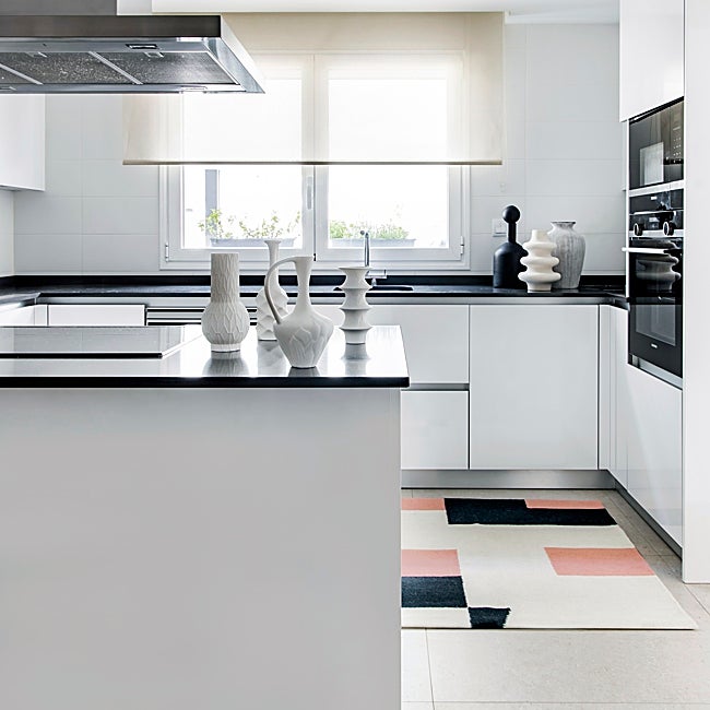 Usar los muebles para separar también funciona.