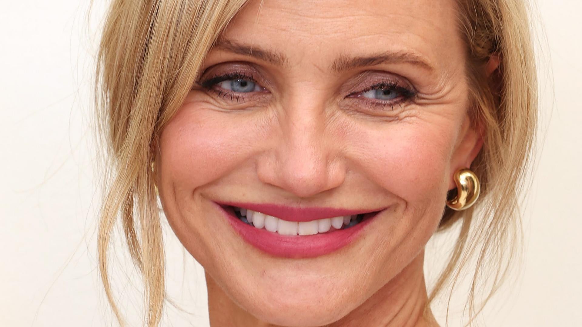 Dark Spot and Anti-Aging Serums: Why This Combo Is Ideal for Mature Skin