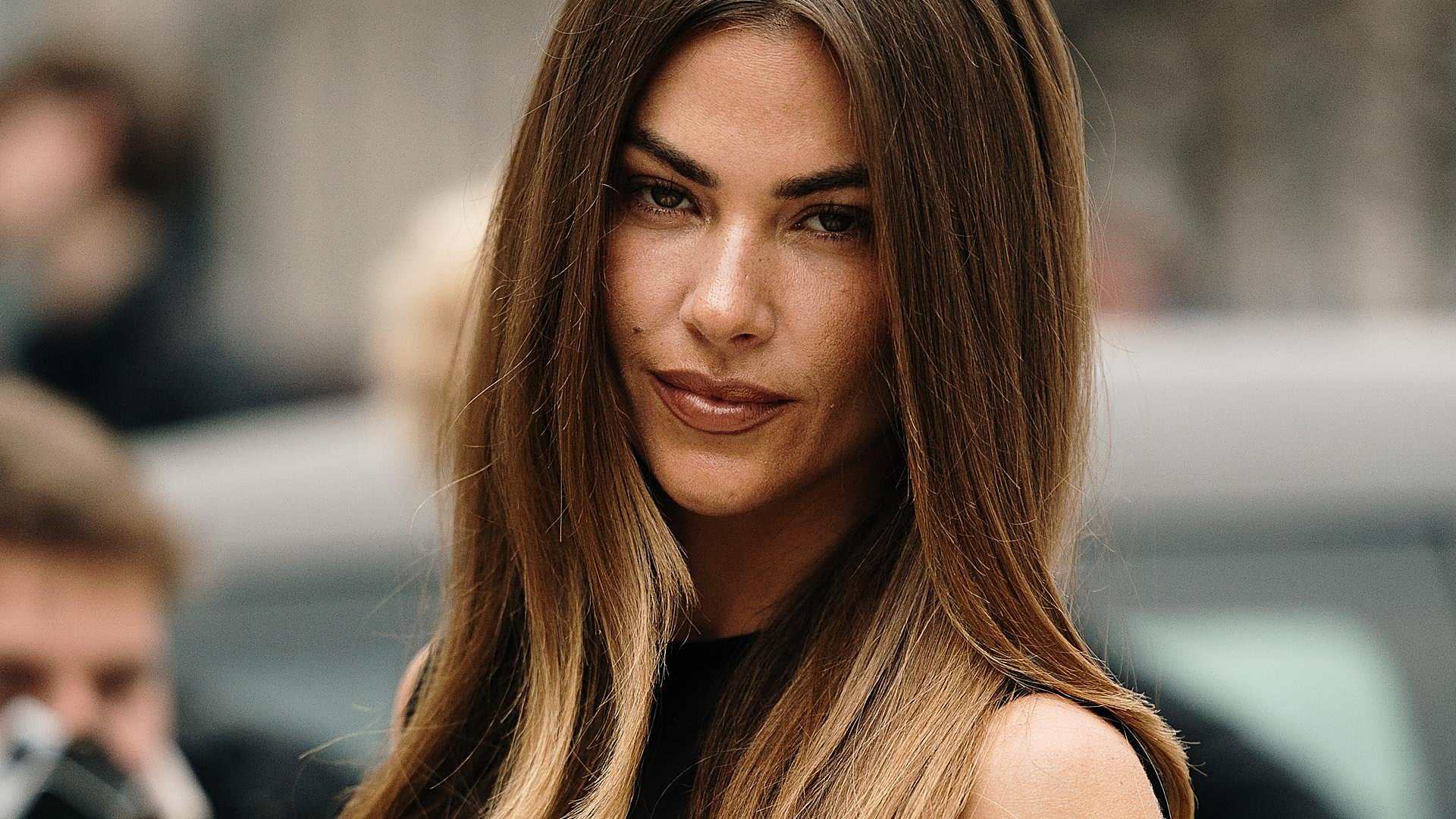 Shiny Hair: The Best Tips and Products to Achieve It