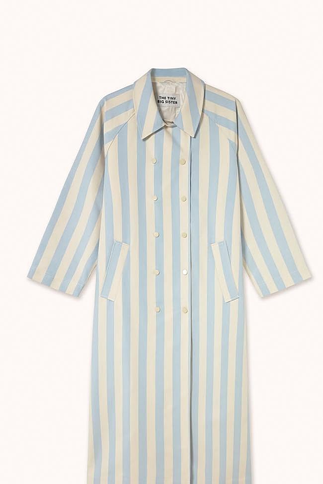 Gabardina de rayas de The Tiny Big Sister.
