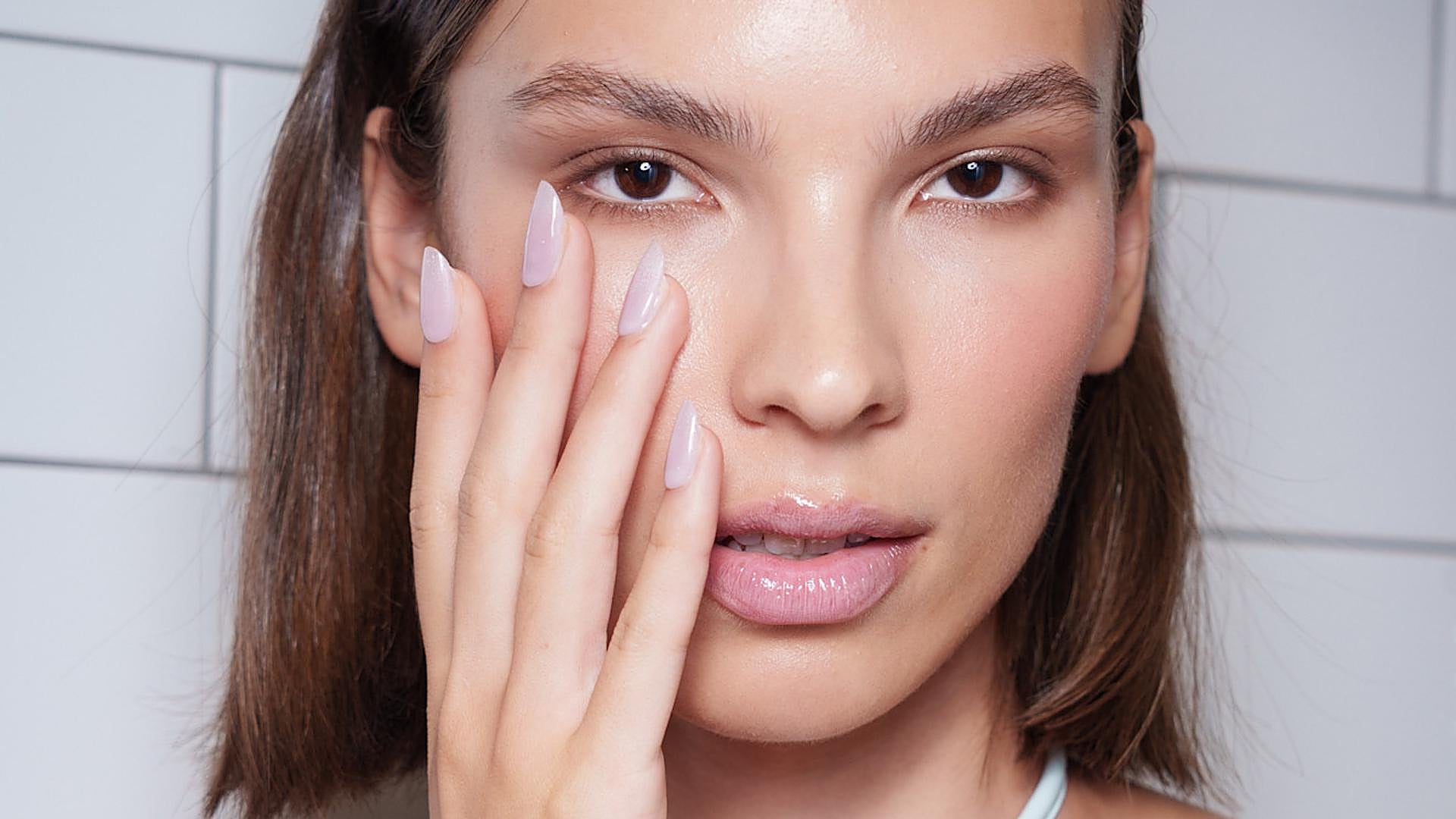 The Most Elegant Manicure That Shines On and Off the Runways