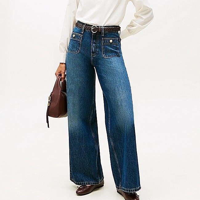 Vaqueros de tiro alto con bolsillos delanteros de Tommy Hilfiger, 149,90 euros.