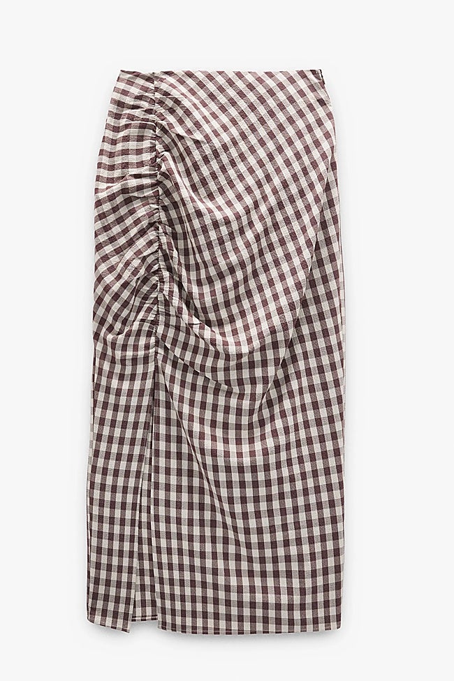 Falda con estampado de cuadros de Parfois (29,99 euros)