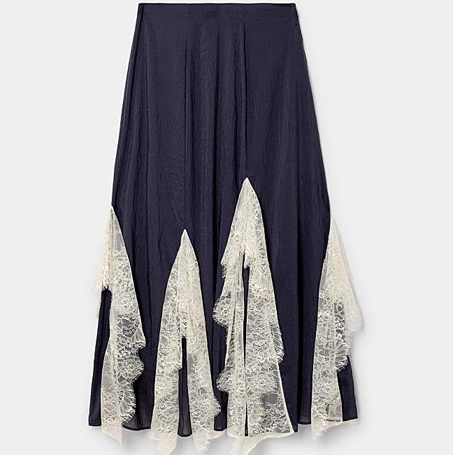 Falda de satén y transparencias de Laagam, 71,96 euros.