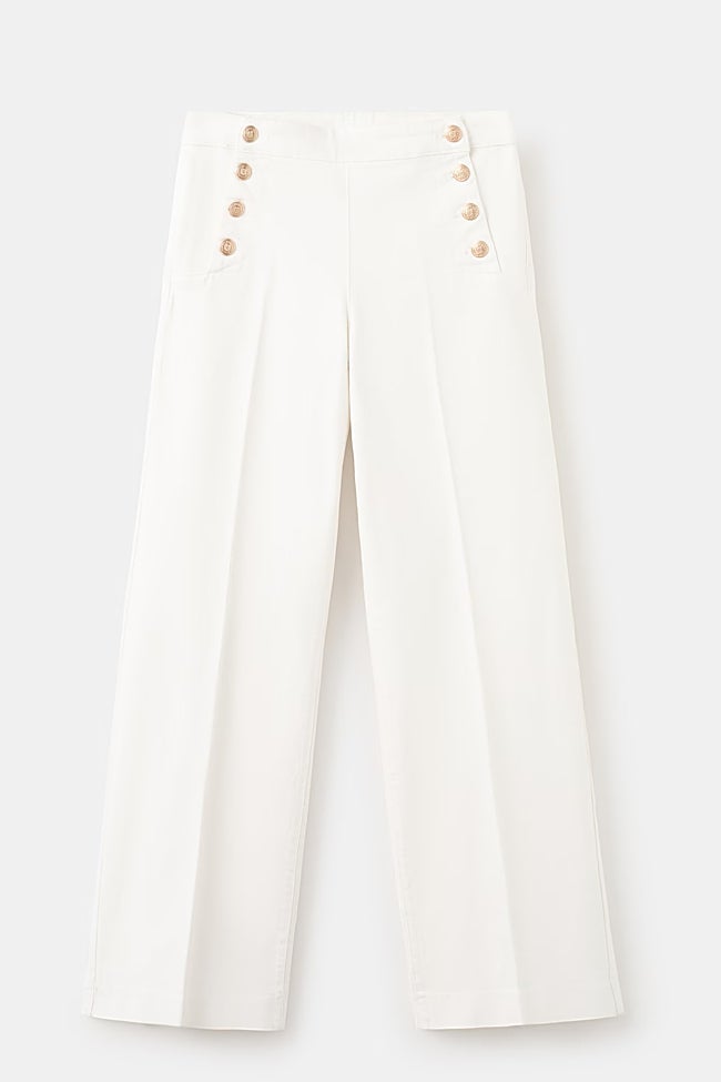 Vaqueros blancos de Mango (29,99 euros)