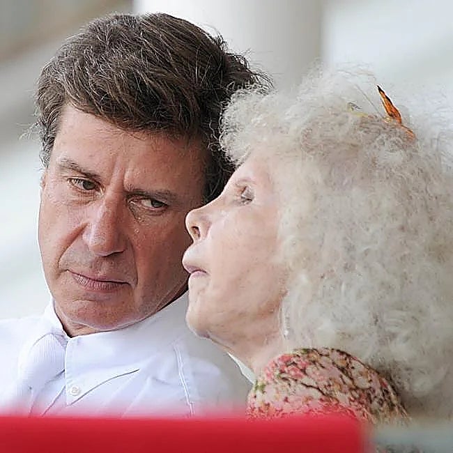 Cayetano Martínez de Irujo with his mother, the late Duchess of Alba.