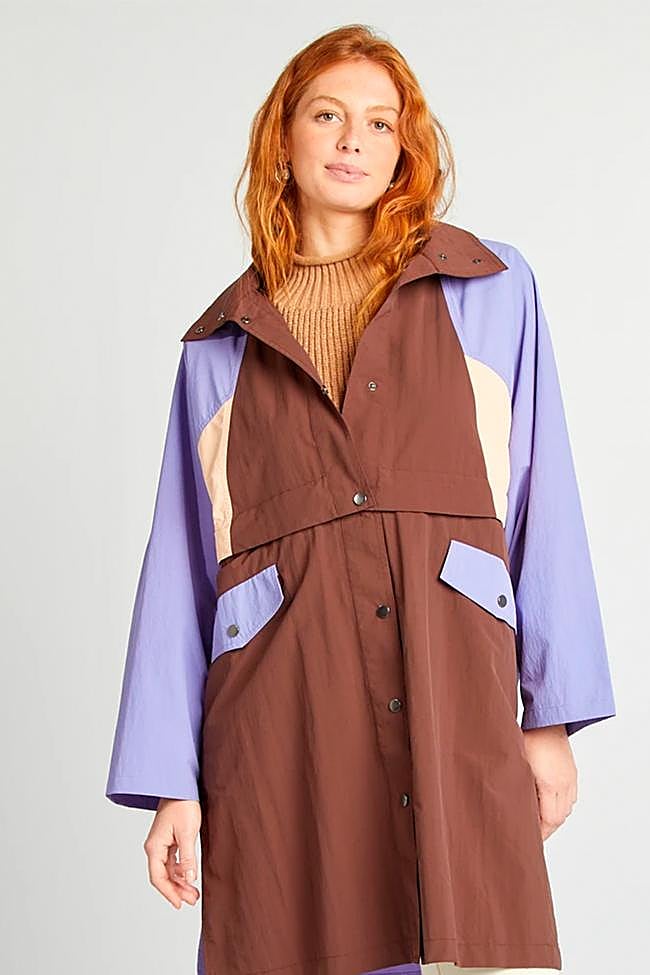 Gabardina multicolor de Kiabi.