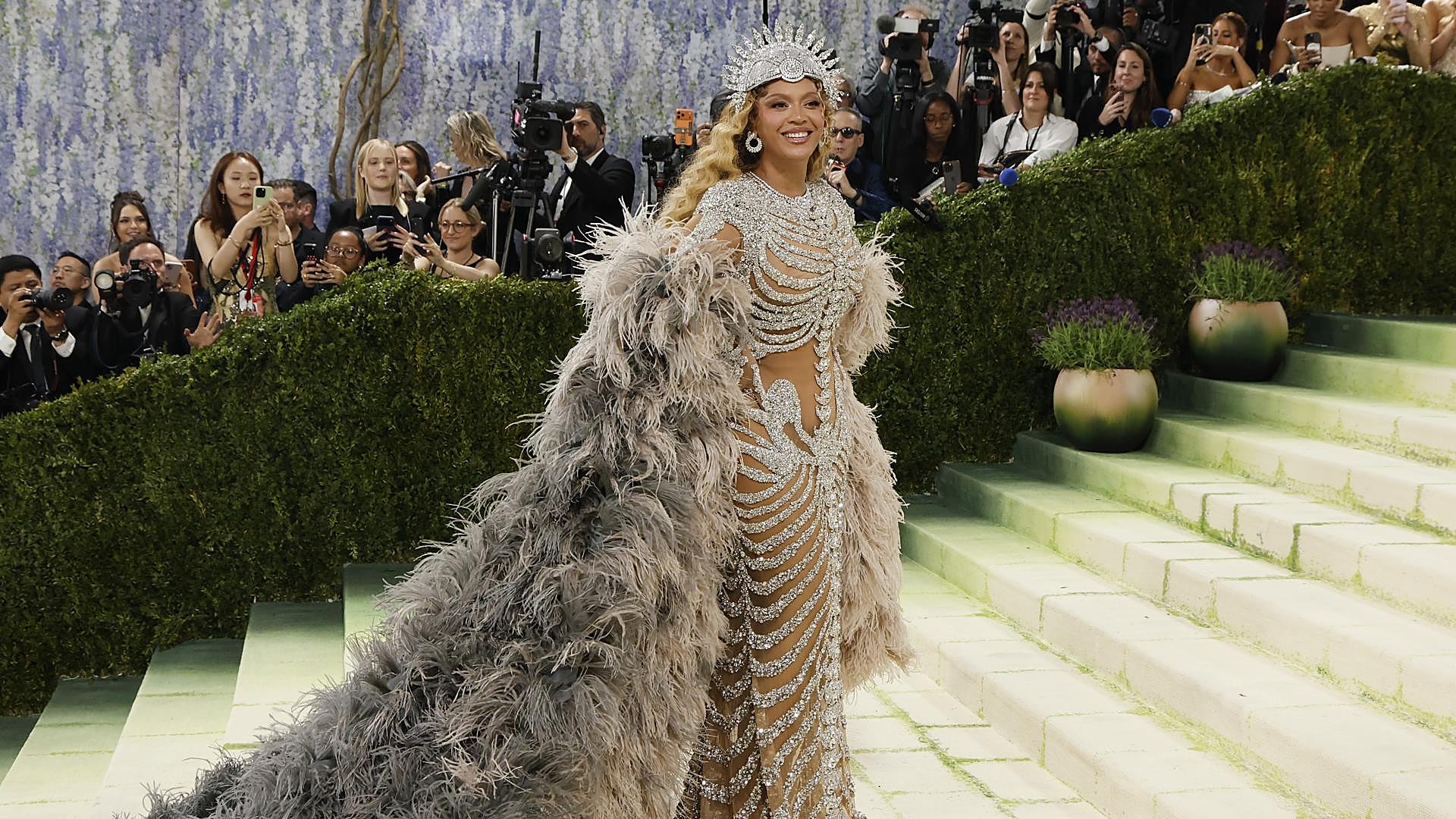 All Met Gala 2026 Looks: Beyoncé’s Spectacular Comeback and Georgina Rodríguez’s Virgin of Fatima-Inspired Dress