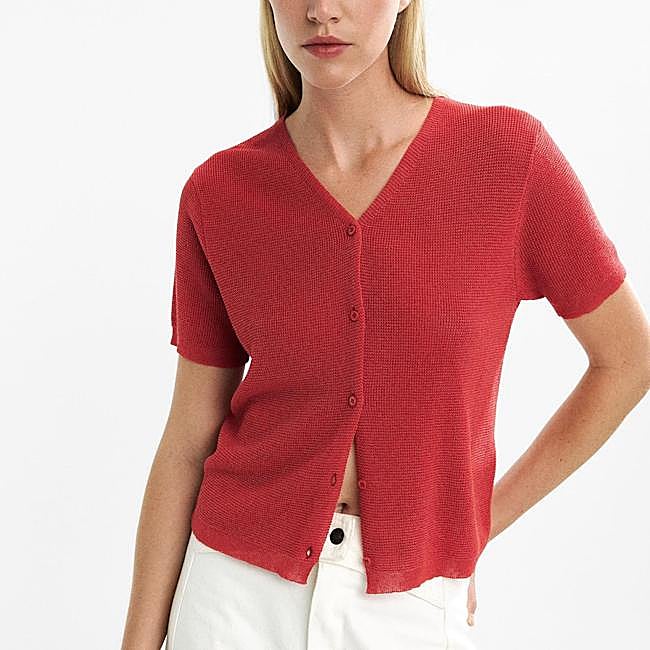 Cárdigan rojo de manga corta de Parfois, 17,99 euros.