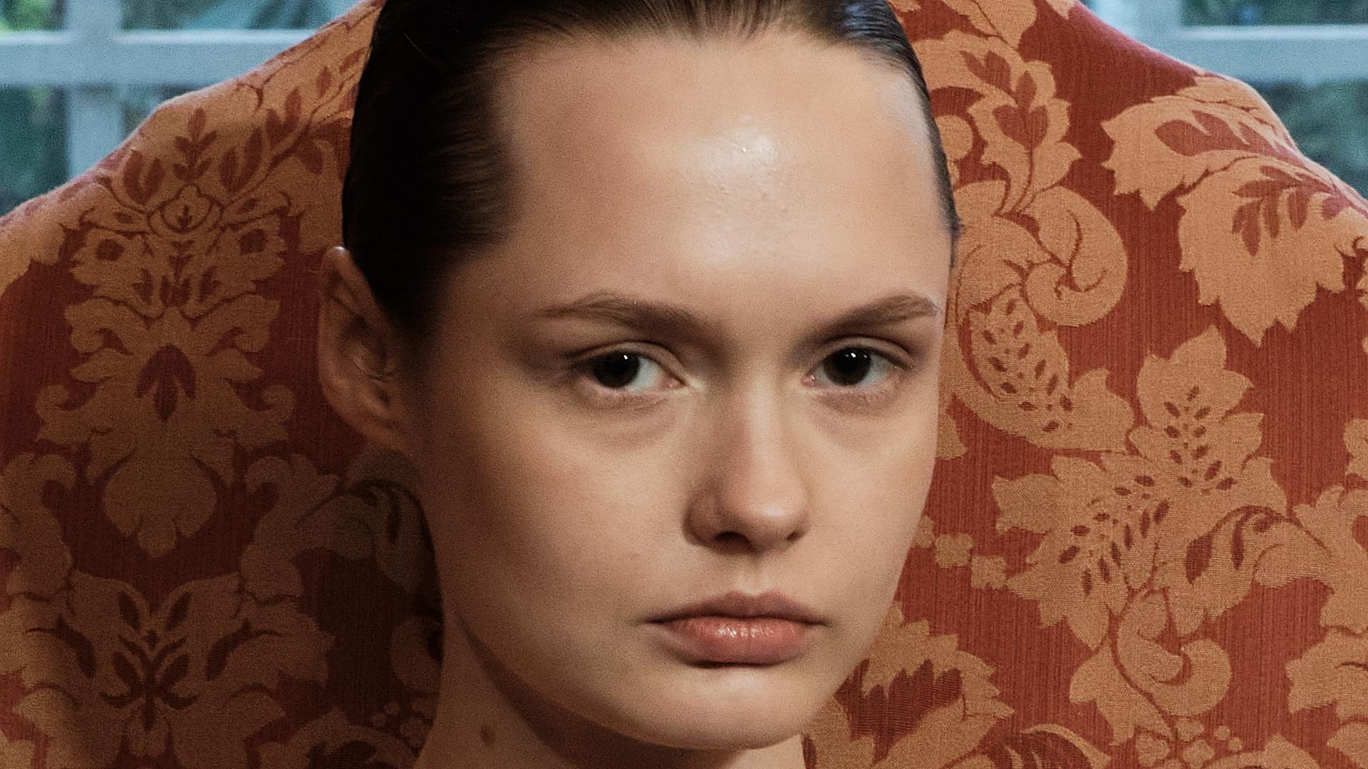 Why Your Skin Looks Tired in Spring and Which Nighttime Treatments Fix It