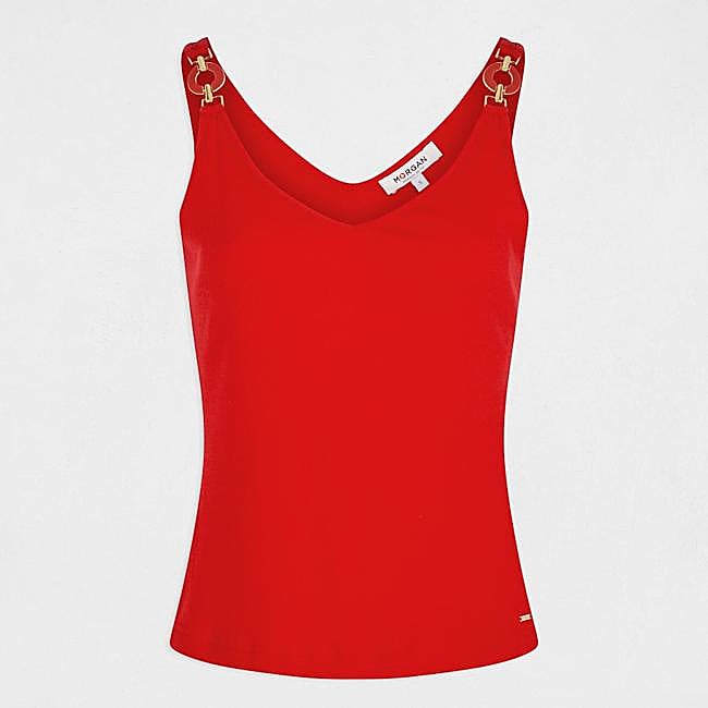 Top rojo de tirantes con detalle metálico de Morgan, 25 euros.