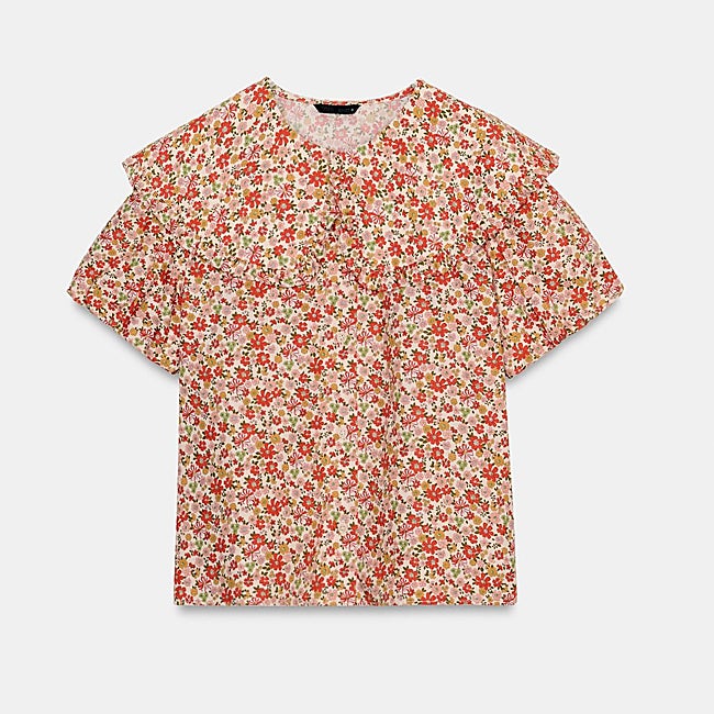 Camisa con estampado de flores de Zara (25,99 euros)