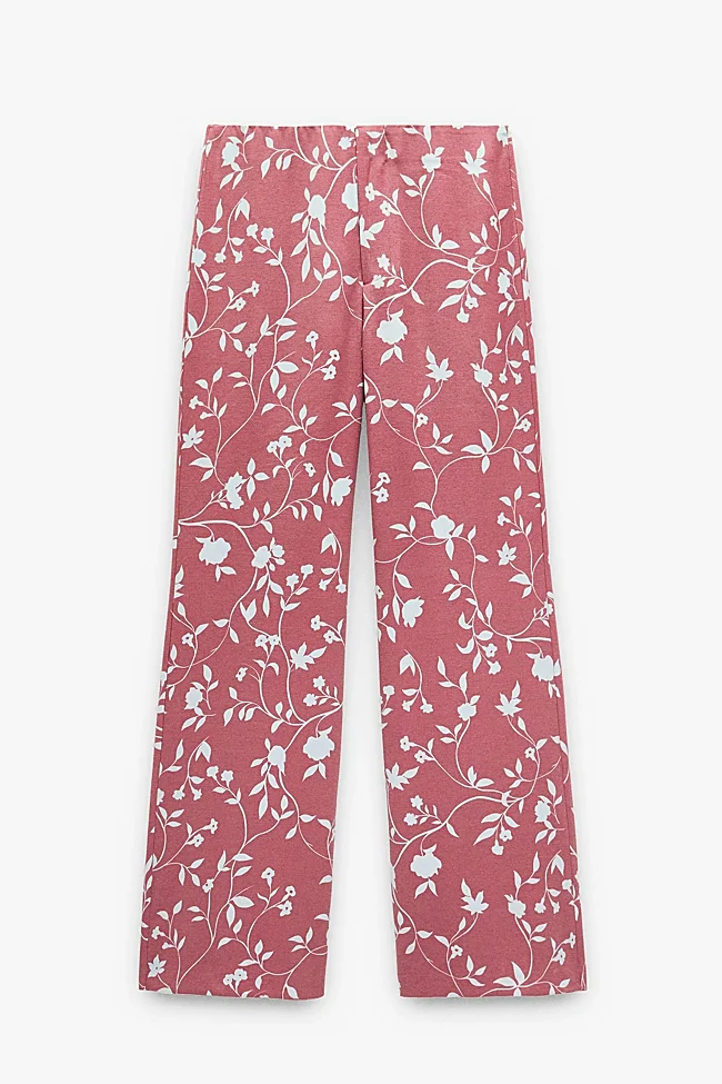 Floral print pants by Parfois (35,95 euros)