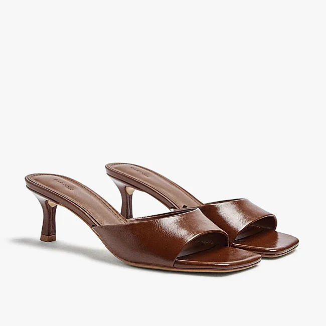 Open-back sandals by Parfois (29,99 euros)
