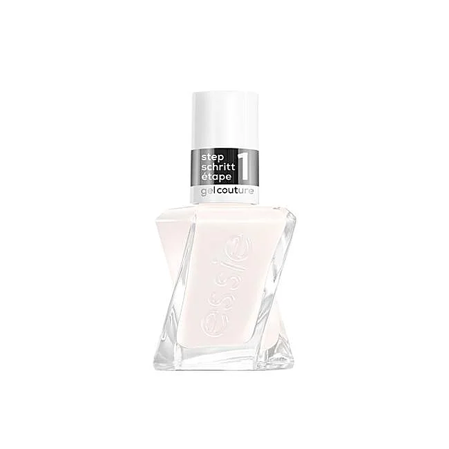 Esmalte de uñas First Fitting de Essie.