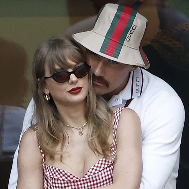 Taylor Swift y Travis Kelce.