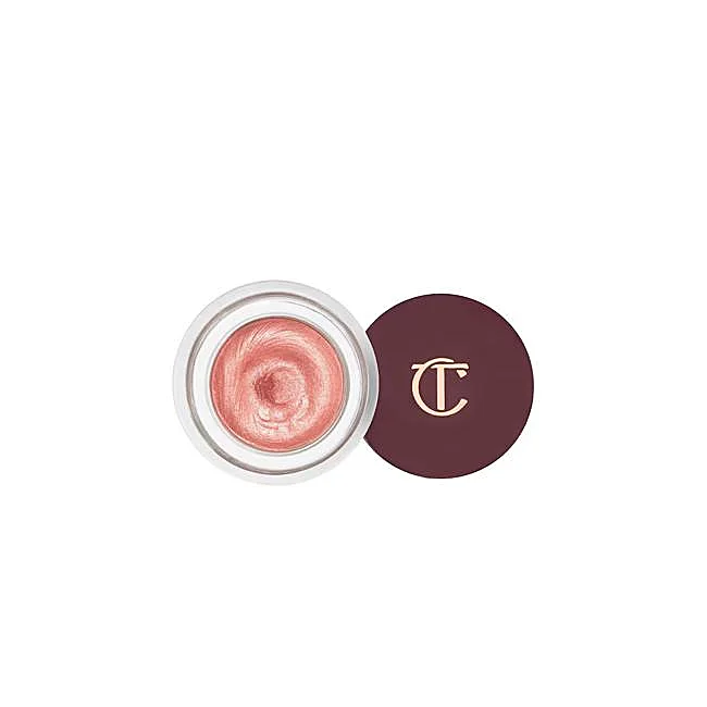 Sombra de ojos en crema de Charlotte Tilbury.