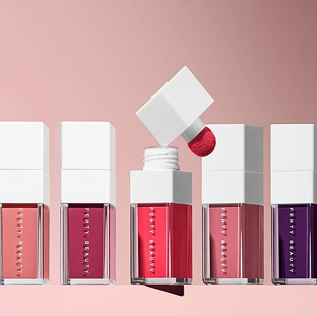 Shake 'N Play Colorete Líquido Modulable de Fenty Beauty.