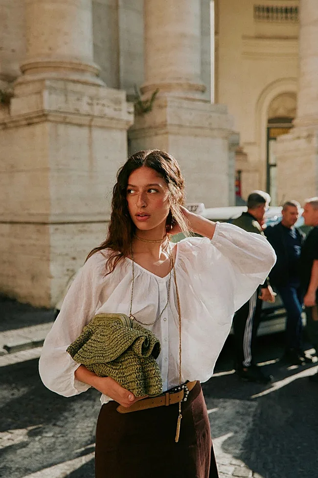 White shirt by Hoss Intropia (59 euros)
