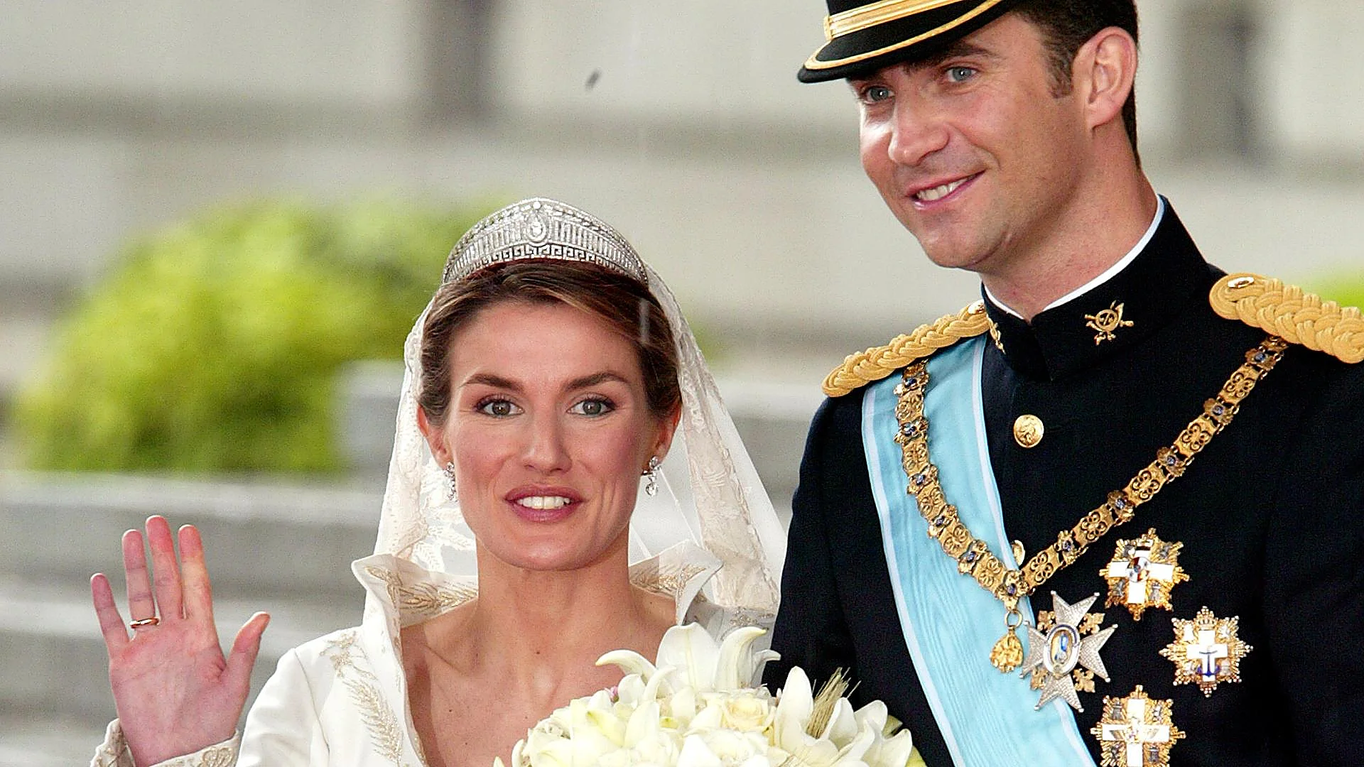 The Most Iconic Royal Wedding Shoes: From Princess Diana’s Low-Heeled Shoes to Queen Letizia’s Embroidered Heels