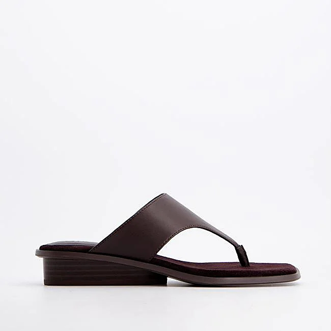 Sandalias minimalistas de Ulanka, 39,95 euros.