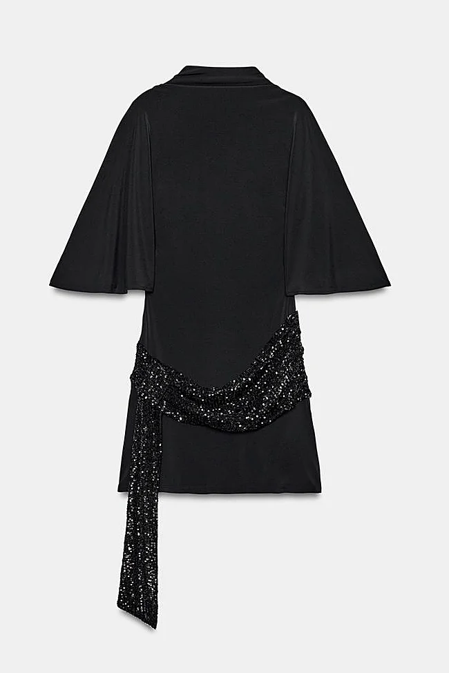 Vestido negro de Zara (35,99 euros)