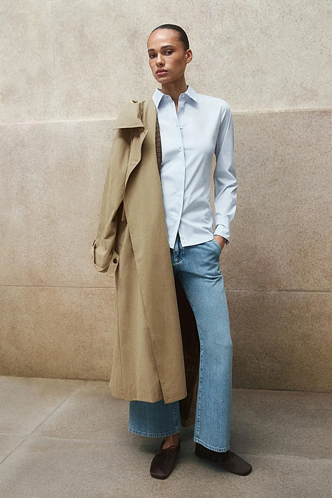 Trench camel + vaqueros flare