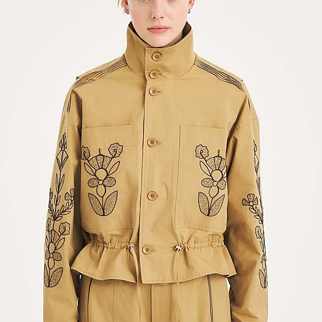 Chaqueta corta de Antik Batik, 420 euros.