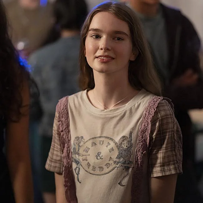 Summer H. Howell, the lead of Carrie.