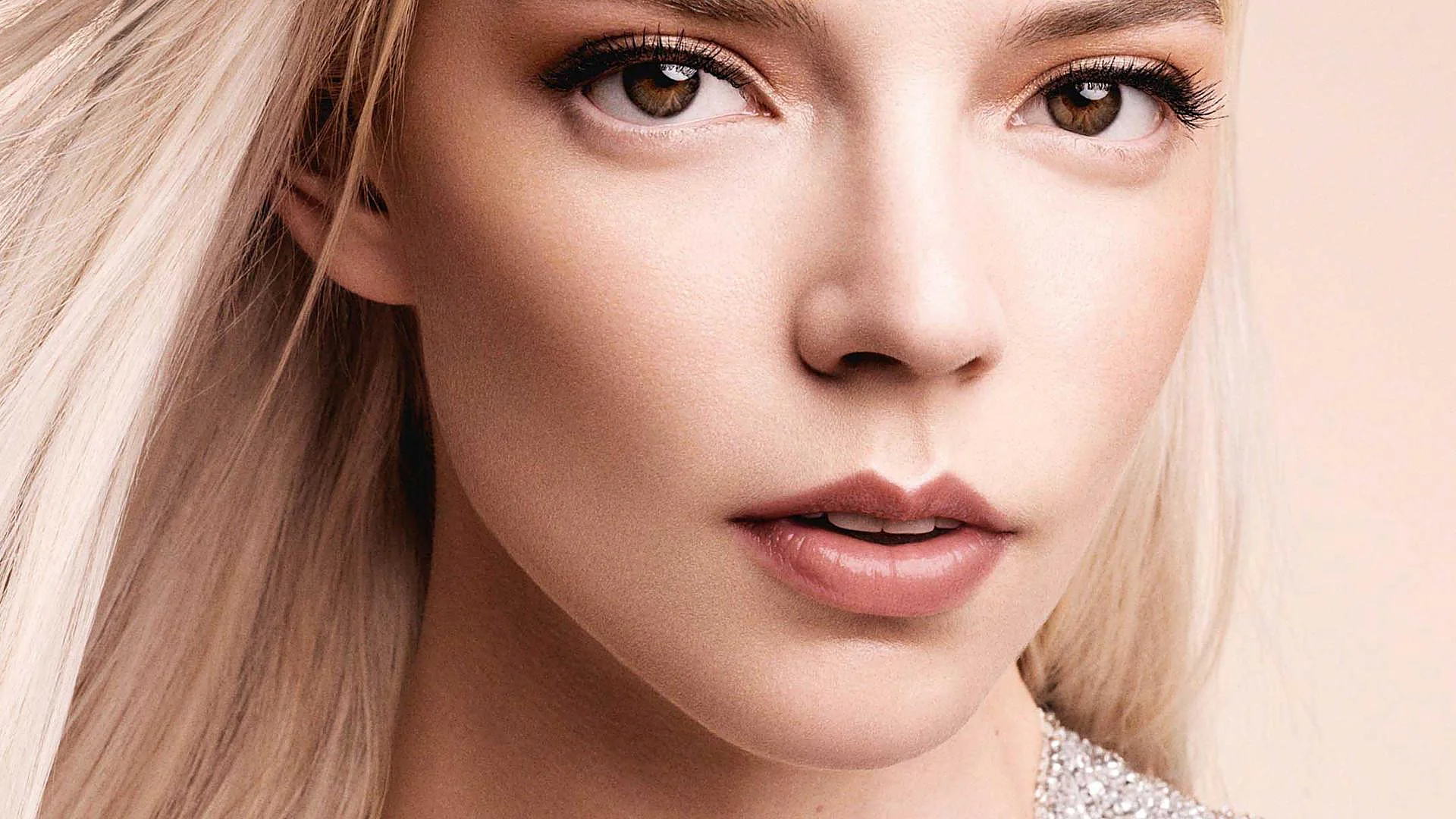 Five Mistakes That Are Hurting Your Skin This Summer
