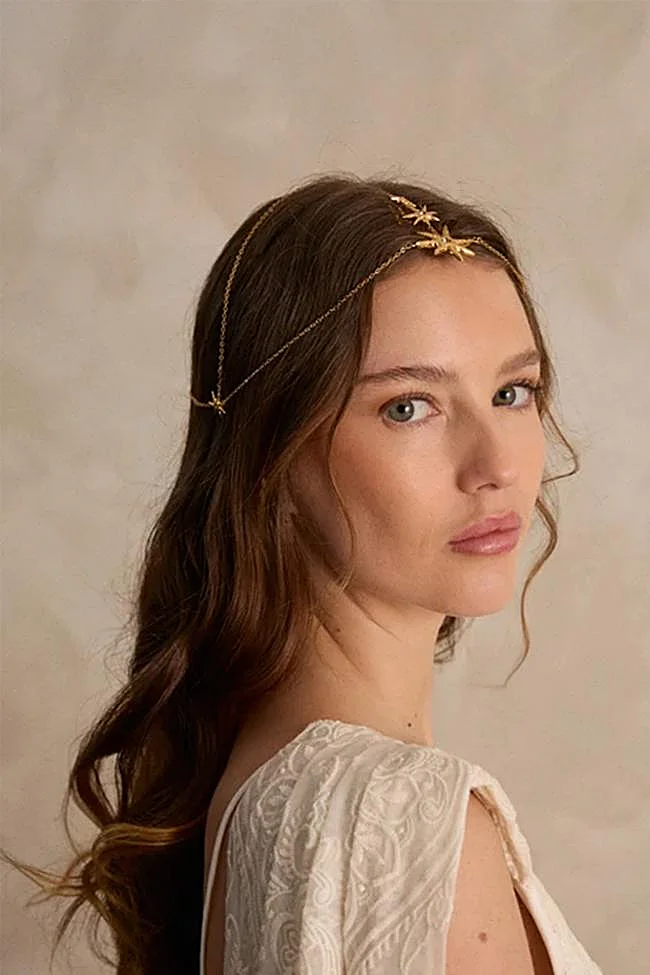 Tocado para novias Estelar de Dosprimeras.