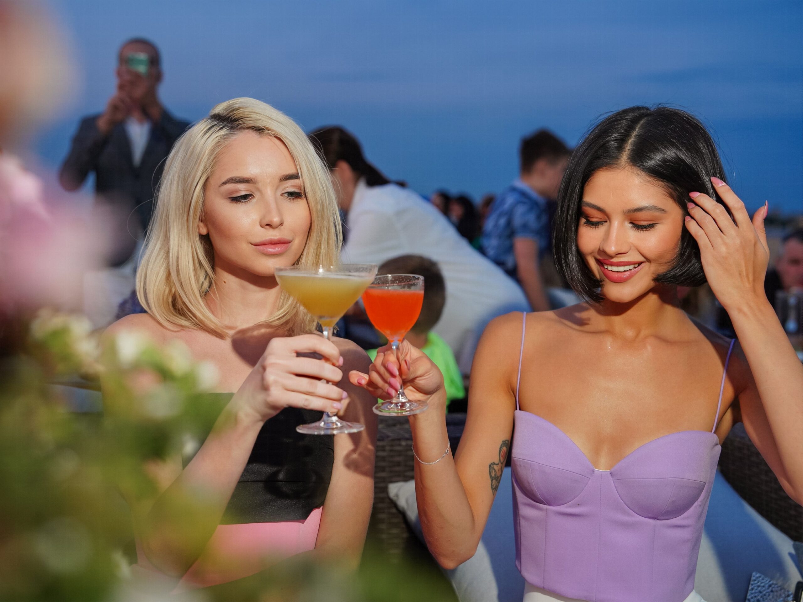 Drinking Alcohol Increases Dehydration Risk in Summer