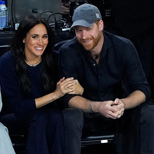 Los Sussex, durante un partido de la NBA en Los Ángeles.