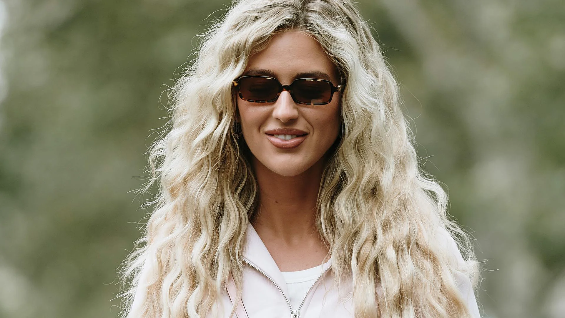 Yesterday My Curls Were Perfect: How to Revitalize Curly Hair in One Step