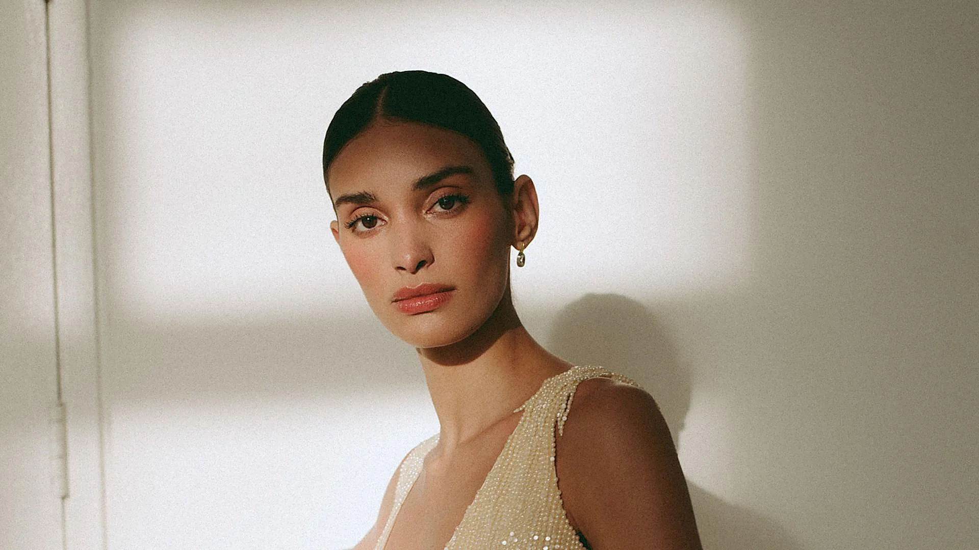 Bridal Hairstyles Trending in 2027: From Low Bun to Loose Waves