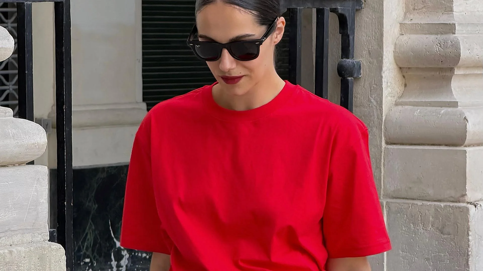 7 Ways to Wear Red in Your Outfits: Easy Formulas for Sure-Fire Style