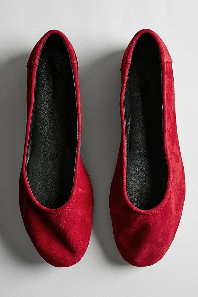 Bailarinas rojas de Massimo Dutti (89,99 euros)