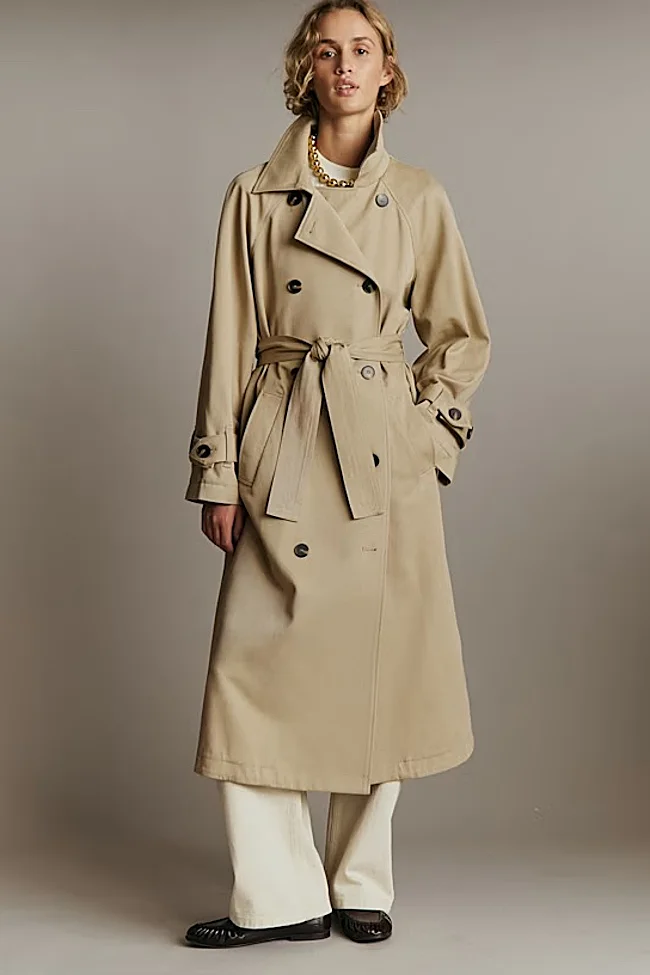 Gabardina larga de Sezane (275 euros)
