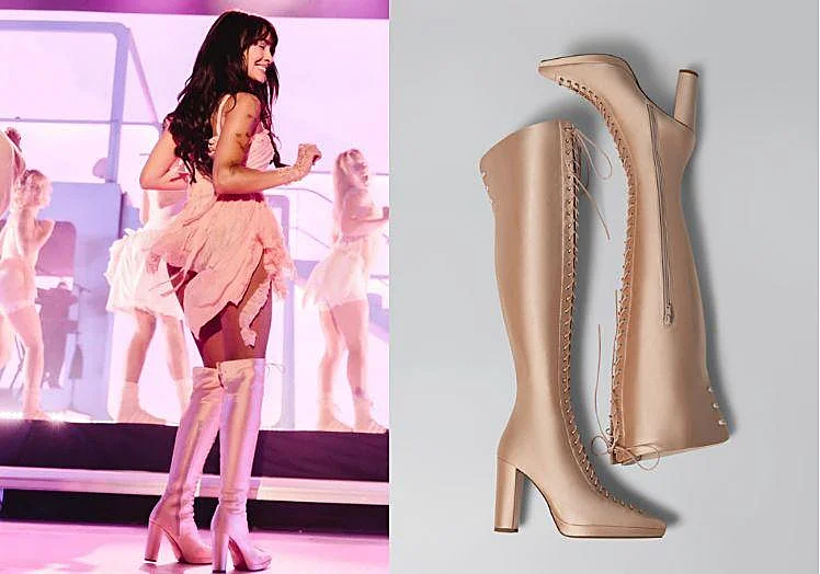 Aitana con las botas de Hispanitas.