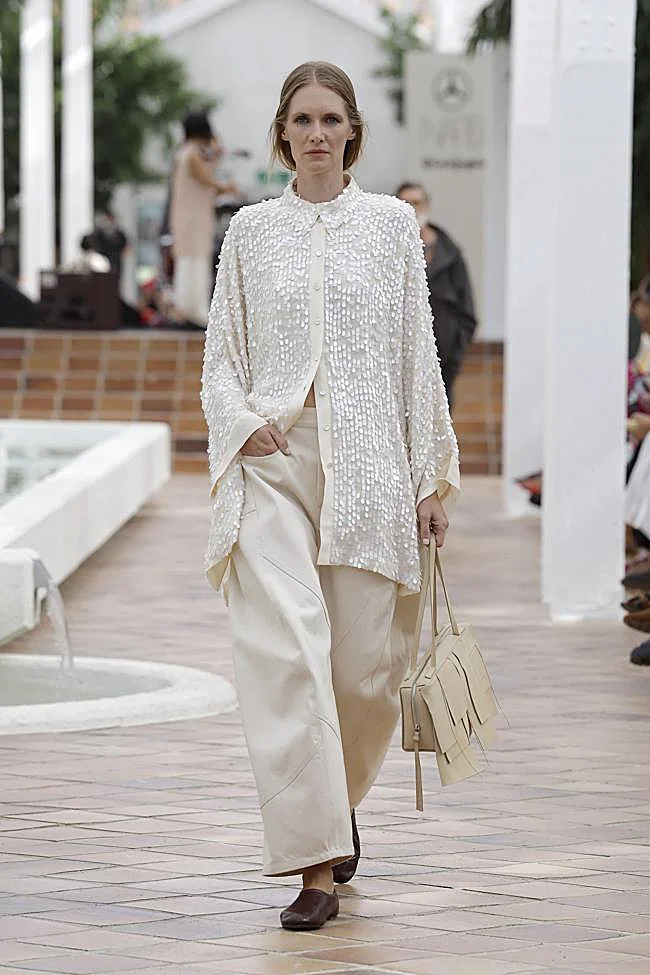 Look de Adolfo Domínguez durante Mercedes-Benz Fashion Week Madrid.