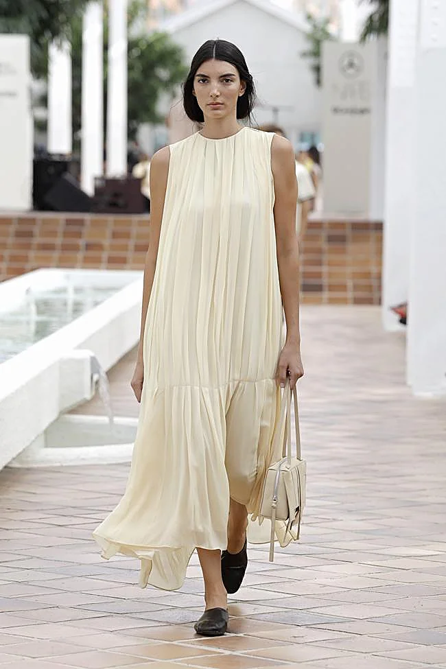 Look de Adolfo Domínguez durante Mercedes-Benz Fashion Week Madrid.