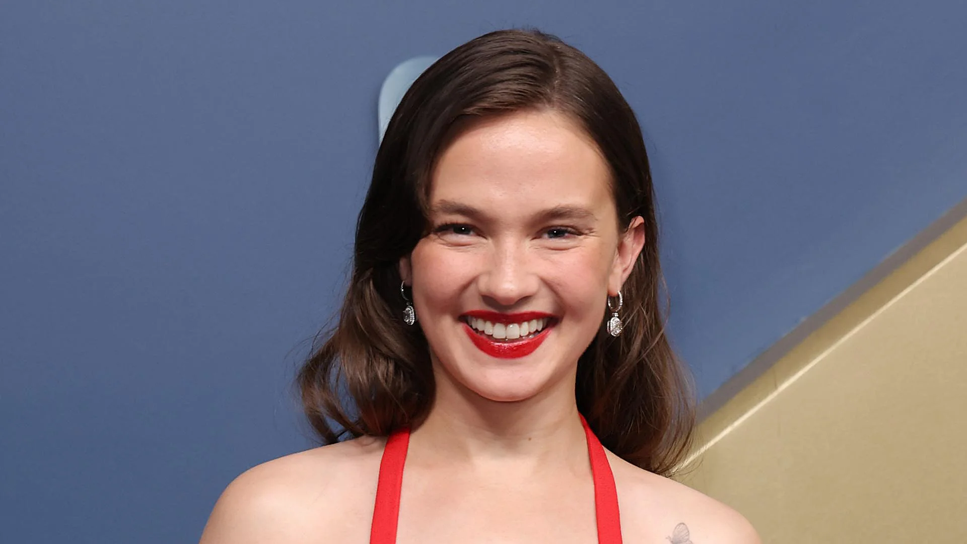 The Detail That Went Unnoticed in the Makeup of Many Emmy-Winning Celebrities