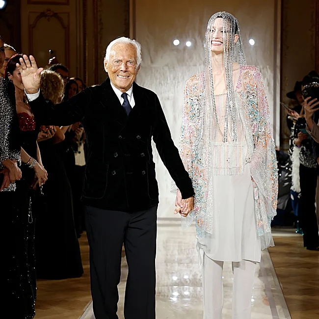 The tribute to Giorgio Armani in Paris.